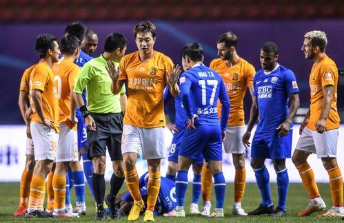 足坛最新爆料视频,独家视频揭示球星幕后故事